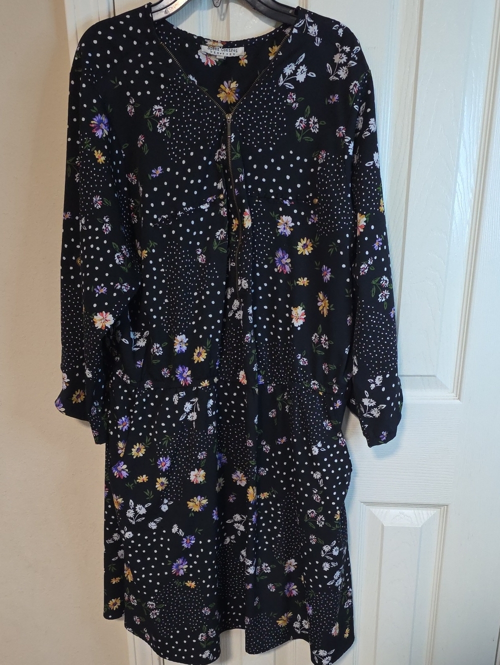Black Floral & Polka Dot Long Sleeve Tiered Dress. Cottagey Ptp 24, 37 In Long.